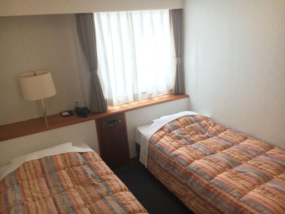 Hotel Kokusai Plaza Naha Exterior photo